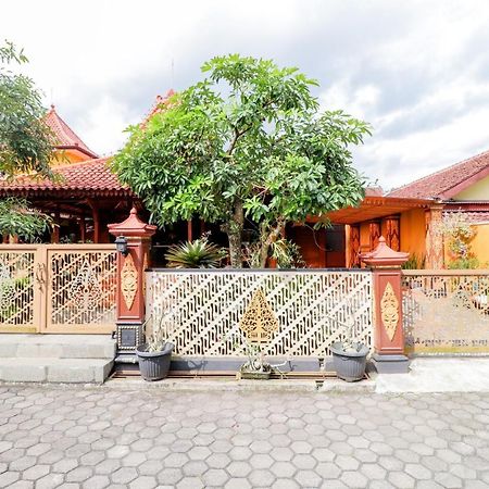 Griya 90Tr Syariah Hotel Ngaglik Buitenkant foto