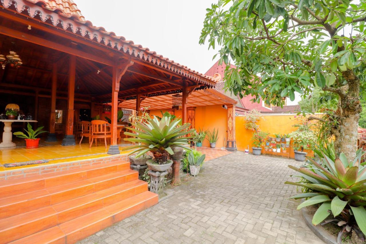 Griya 90Tr Syariah Hotel Ngaglik Buitenkant foto