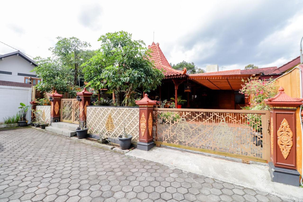 Griya 90Tr Syariah Hotel Ngaglik Buitenkant foto